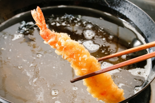 天ぷら鍋＆油ギトギトフライパンの洗い方！簡単・楽ちんな方法ではコレを使う！